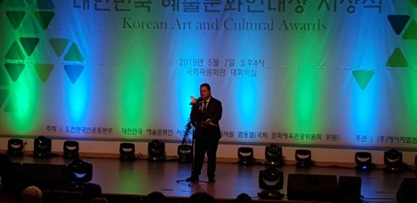 c885b050fc9a27a1f3d524fab47c702b_1558953